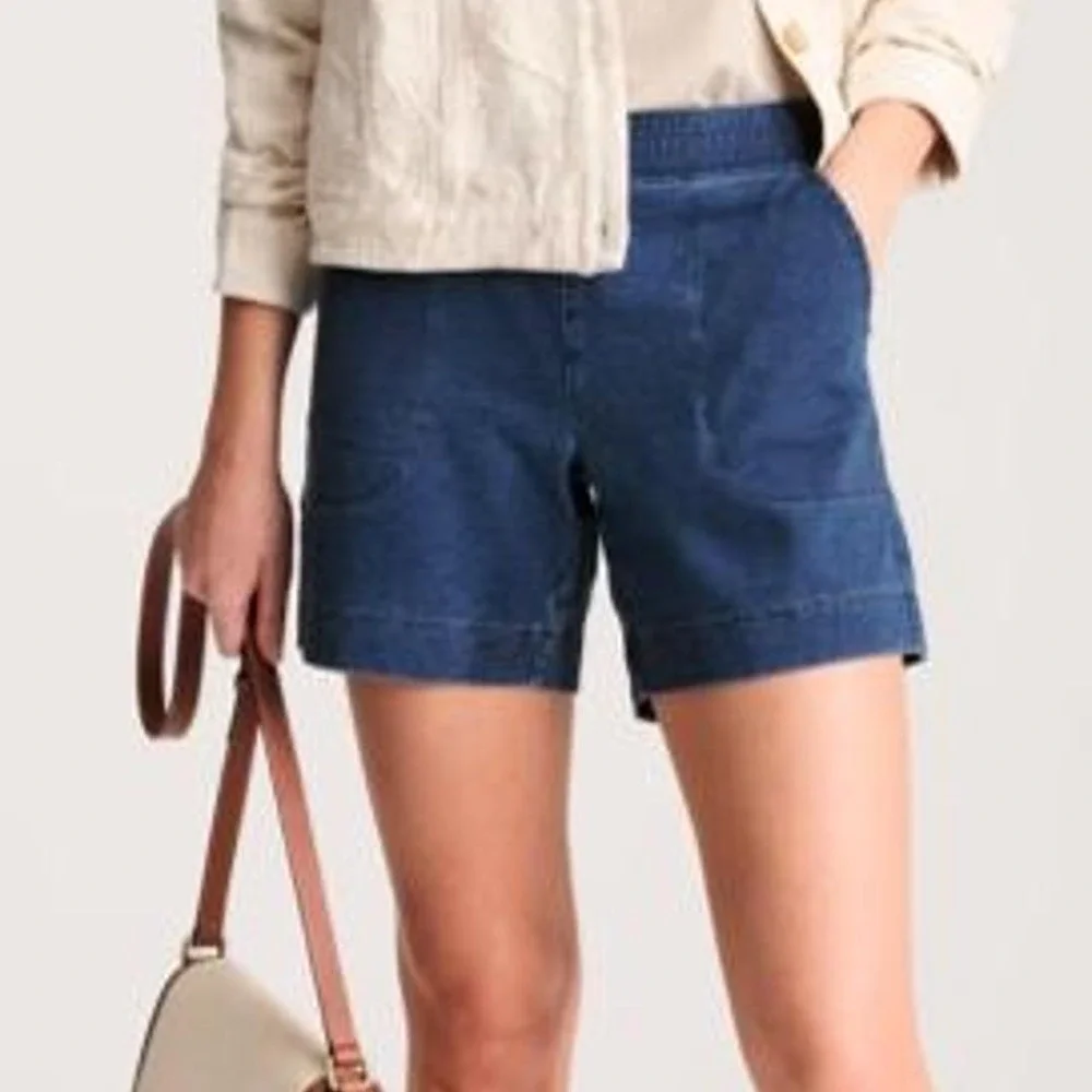 J Jill Pure Jill Indigo Pull On Shorts Blue Elastic Waist Pockets Medium